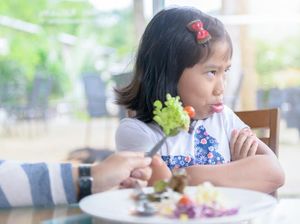Restoran Ini Kenakan Biaya Tambahan Bagi Pengunjung yang Anaknya Rewel