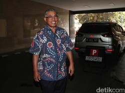 Izin Hotel Sultan Dibekukan Bahlil, Pontjo Sutowo: Ngawur! Saya Dosa Apa?