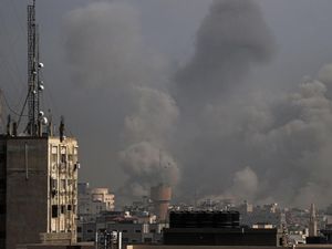 Uni Eropa Serukan Koridor dan Jeda Kemanusiaan di Jalur Gaza