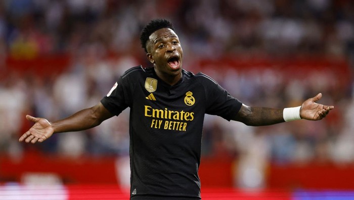Soccer Football - LaLiga - Sevilla v Real Madrid - Ramon Sanchez Pizjuan, Seville, Spain - October 21, 2023 Real Madrids Vinicius Junior reacts REUTERS/Marcelo Del Pozo