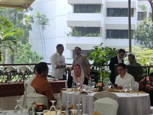 Yenny Wahid Makan Siang Bareng TPN Ganjar-Mahfud, Ada Apa?