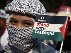Aliansi Masyarakat Bela Palestina Demo Kedubes Amerika Serikat Aliansi Masyarakat Bela Palestina Demo Kedubes Amerika Serikat