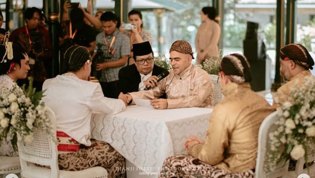 Amanda Gonzales menikah dengan Christian Rontini
