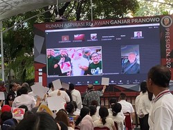 Video Call Relawan Nakes, Ganjar Ingatkan Pentingnya Kampanye Jaga Kesehatan