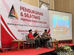 Jika Jadi Presiden, Ganjar Ingin Bangun Sekolah Bola di Papua
