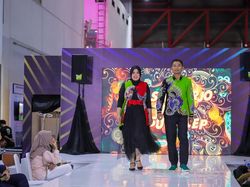 Peragaan Busana Karya BPVP Curi Perhatian Pengunjung Job Fair 2023