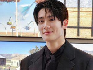 Video: Penampilan JAEHYUN NCT Berambut Cepak Jelang Wamil Video: Penampilan JAEHYUN NCT Berambut Cepak Jelang Wamil