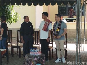 Safari di Kupang, Kaesang Tampung Usulan Dana Abadi Pendidikan Calon Imam Safari di Kupang, Kaesang Tampung Usulan Dana Abadi Pendidikan Calon Imam