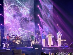 Kahitna, Yura Yunita, dan Rizky Febian Pukau Penonton Konser Cerita Cinta Solo