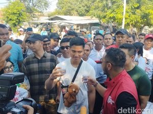 Safari Politik, Kaesang Jalan Santai di Car Free Day Kupang NTT