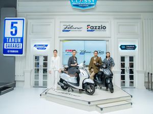 Kolaborasi Unik Yamaha x The Palace, Inspirasi Bergaya Aman saat Motoran Kolaborasi Unik Yamaha x The Palace, Inspirasi Bergaya Aman saat Motoran