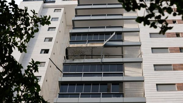 Kondisi Gedung di Israel Usai Dihantam Roket Hamas