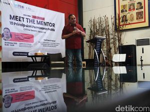 Kuliah Umum Lingkar Survei Indonesia