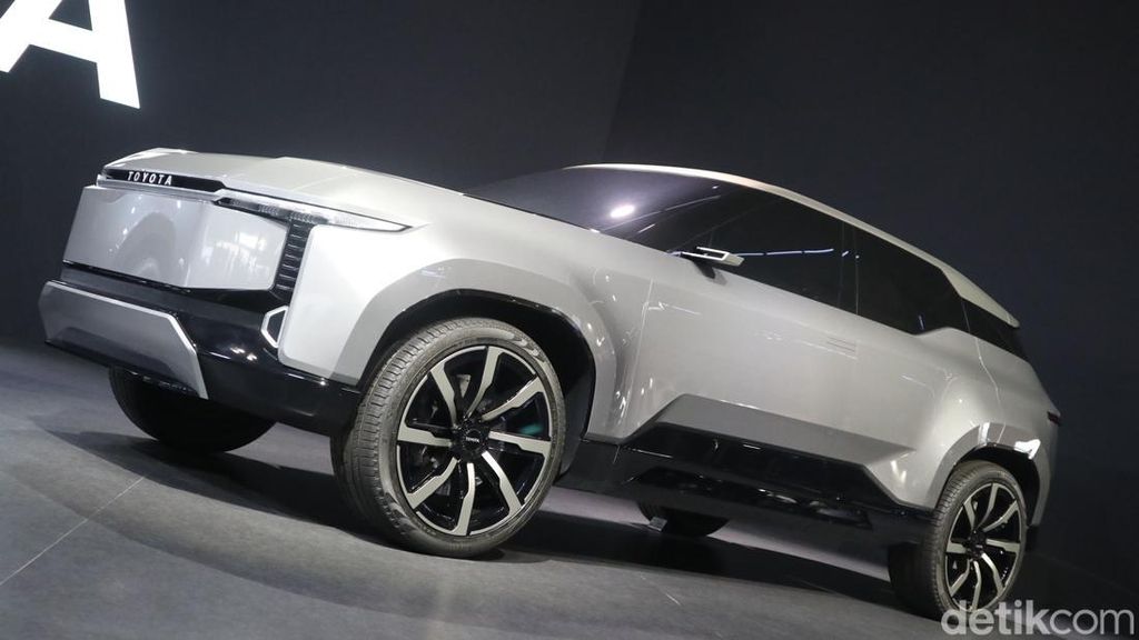 Lihat Lebih Dekat Land Cruiser Listrik, Gagah tanpa Asap Lihat Lebih Dekat Land Cruiser Listrik, Gagah tanpa Asap