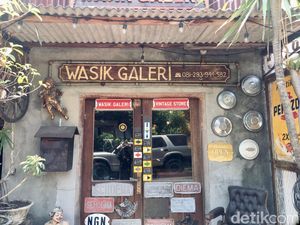 Omah Wasik, Kafe Konsep Klasik yang Mengajak Nostalgia ke Tahun 50-an