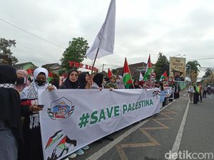 Aksi Solidaritas Pemuda Islam Blitar Suarakan Bela Palestina