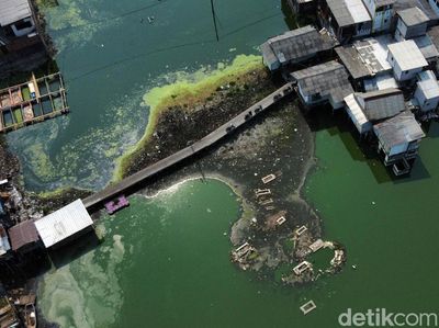 Potret Kampung Apung Surut Akibat Kemarau Panjang