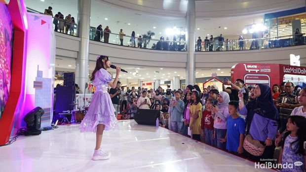 Quinn Salman di LazMall Daily Bundafest, Margo City Depok