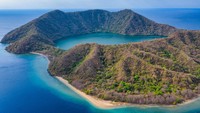 Turis Asing Bebas Keluar Masuk Pulau Satonda, Pemkab Dompu Kesal