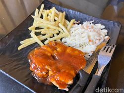 5 Steak Kaki Lima Milik Mantan Chef, Harganya Mulai Rp 12 Ribu Saja!