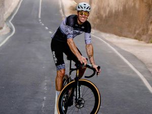 Aleix Espargaro Bolak-balik ke Bali: Aku Mau Tinggal di Sini!