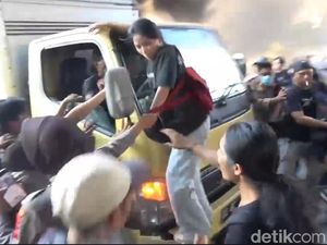 Ulah Oknum Mahasiswa Makassar Konsumsi Sabu Sebelum Ikut Demo Sumpah Pemuda Ulah Oknum Mahasiswa Makassar Konsumsi Sabu Sebelum Ikut Demo Sumpah Pemuda