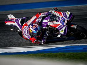 Nyaris Kalah, Ini Kunci Kesuksesan Martin Asapi Binder dan Bagnaia Nyaris Kalah, Ini Kunci Kesuksesan Martin Asapi Binder dan Bagnaia