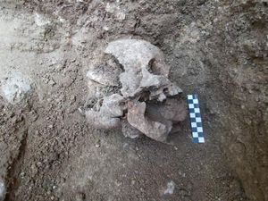 Seram! 5 Metode Sepanjang Sejarah Agar Manusia Tak Bangkit dari Kubur Seram! 5 Metode Sepanjang Sejarah Agar Manusia Tak Bangkit dari Kubur