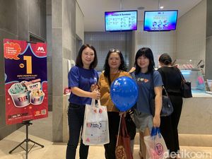 Kemeriahan Warga Medan Beli Es Krim Baskin Robbins Rp 1 Pakai Bank Mega Kemeriahan Warga Medan Beli Es Krim Baskin Robbins Rp 1 Pakai Bank Mega