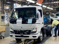 Mengintip Canggihnya Proses Produksi Mitsubishi Fuso eCanter Langsung di Jepang
