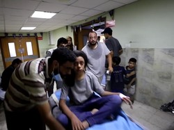 Gadis 11 Tahun Selamat Setelah 30 Jam Tertimbun Reruntuhan di Gaza