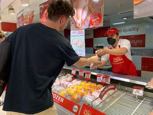 Merapat Bun! Aneka Daging Segar Murah Meriah di Transmart Full Day Sale