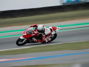 Keren! Pembalap Gunungkidul Naik Podium di ARRC 2023 di China Keren! Pembalap Gunungkidul Naik Podium di ARRC 2023 di China