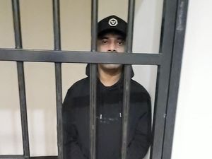 Buron Bawa Kabur Uang Proyek Pelabuhan Yarmatum Ditangkap di Jakarta Buron Bawa Kabur Uang Proyek Pelabuhan Yarmatum Ditangkap di Jakarta