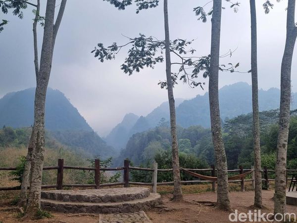 Healing di Nawang Jagad dengan View Gunung Merapi