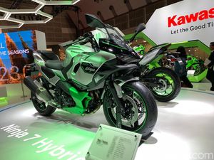 Lihat Langsung Kawasaki Ninja Hybrid, Setara Moge tapi Seirit Motor 250 cc Lihat Langsung Kawasaki Ninja Hybrid, Setara Moge tapi Seirit Motor 250 cc