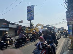 Lalin di Mampang Depok Padat Merayap Pagi Ini gegara Proyek Jembatan