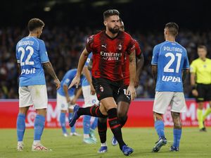 Marah ke Pioli, Giroud: Maaf! Saya Cuma Manusia