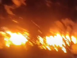 Gedung SMPN 8 Makassar Terbakar, Damkar Dikerahkan ke Lokasi