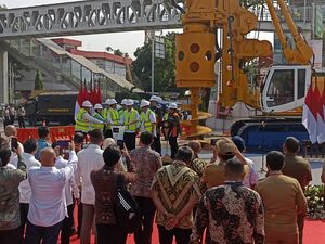 Menhub-Heru Budi Groundbreaking Proyek LRT Rute Velodrome-Manggarai