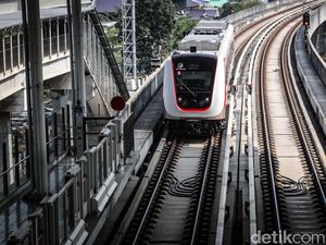 Jokowi Tak Jadi Hadir di Groundbreaking LRT Jakarta, Ini Alasannya