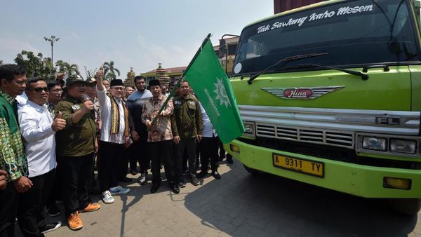 Momen Zulhas Lepas Ekspor Pinang Produksi Muhammadiyah ke Jeddah