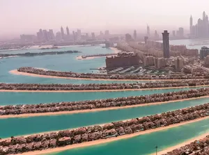 Di Balik Megahnya Palm Jumeirah dan Pulau Buatan Lain di Dubai Di Balik Megahnya Palm Jumeirah dan Pulau Buatan Lain di Dubai