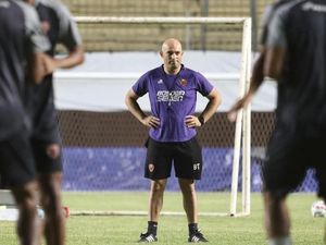 Bernardo Soroti Tunggakan Gaji Pemain PSM Makassar Jelang Laga Vs Bhayangkara Bernardo Soroti Tunggakan Gaji Pemain PSM Makassar Jelang Laga Vs Bhayangkara