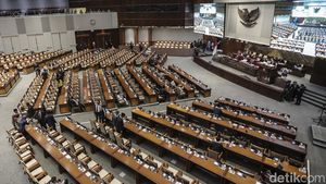 140 Anggota DPR Izin saat Puan Pimpin Rapat Paripurna DPR