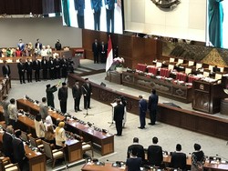DPR Lantik 3 Anggota Dewan Baru di Paripurna, Ada Pengganti Dedi Mulyadi