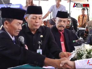 Pernikahan Viral Bikin Ngakak, Wali Sebut Mas Kawin Seperangkat Alat Sekolah Pernikahan Viral Bikin Ngakak, Wali Sebut Mas Kawin Seperangkat Alat Sekolah