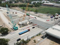Girder Underpass Ngasem Dipasang, Tol Solo-Jogja Segera Nyambung Trans Jawa