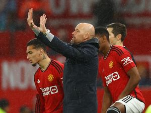 Ten Hag Tidak Bisa Bikin MU seperti Ajax Ten Hag Tidak Bisa Bikin MU seperti Ajax