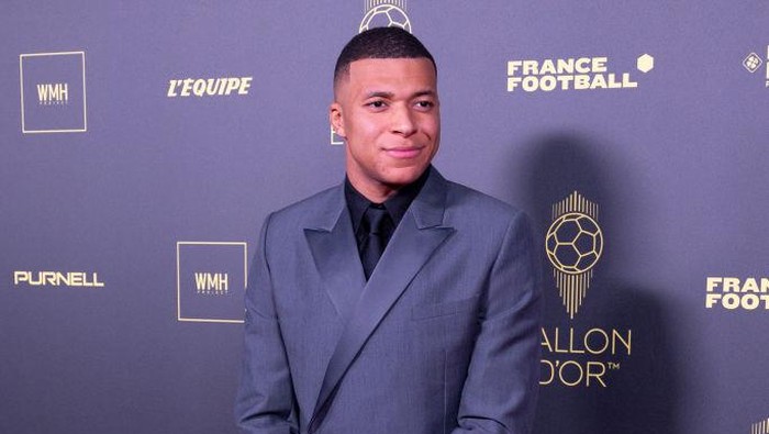 PARIS, FRANCE - OCTOBER 30: Kylian Mbappe attends the 67th Ballon DOr Photocall at Theatre Du Chatelet on October 30, 2023 in Paris, France. (Photo by Marc Piasecki/WireImage)